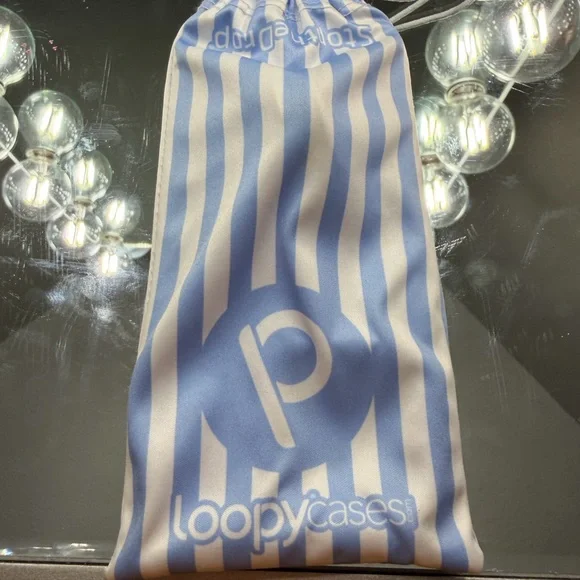 Loopy stripes iPhone 15 pro max case - Picture 2 of 3